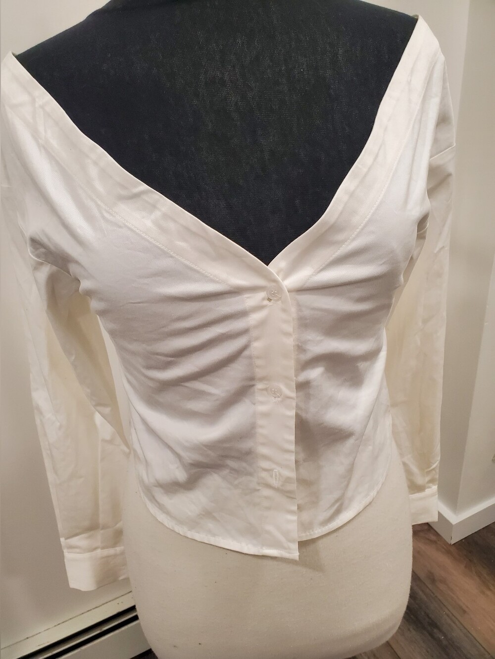 JACQUEMUS White 'La Chemise Jacqueline' Off-The-Shoulder Shirt - FR 36 / US 4